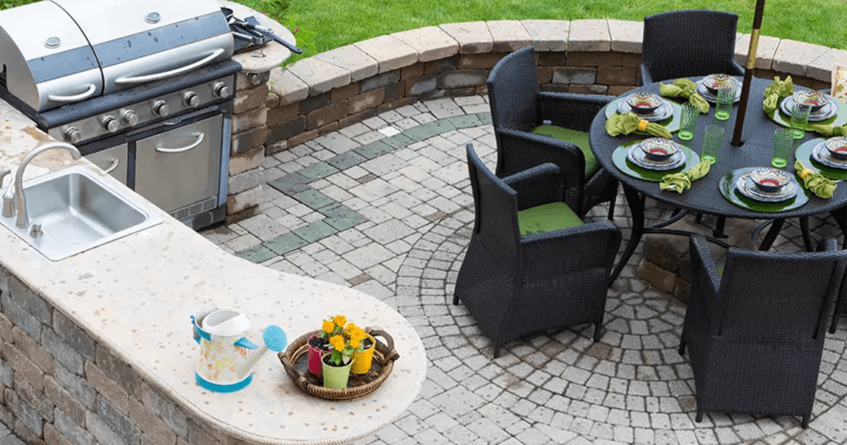 outdoor kitchen service.